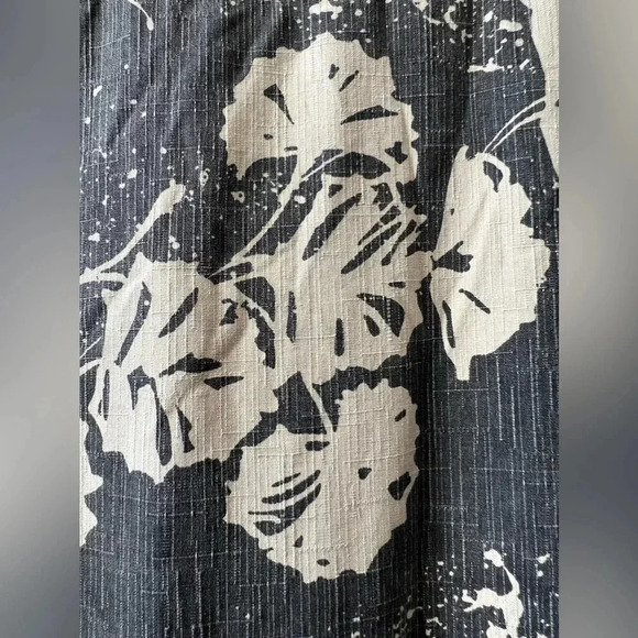 Tommy Bahama | men’s Just Coasting Paradise camp shirt. Size: M - Picture 16 of 16